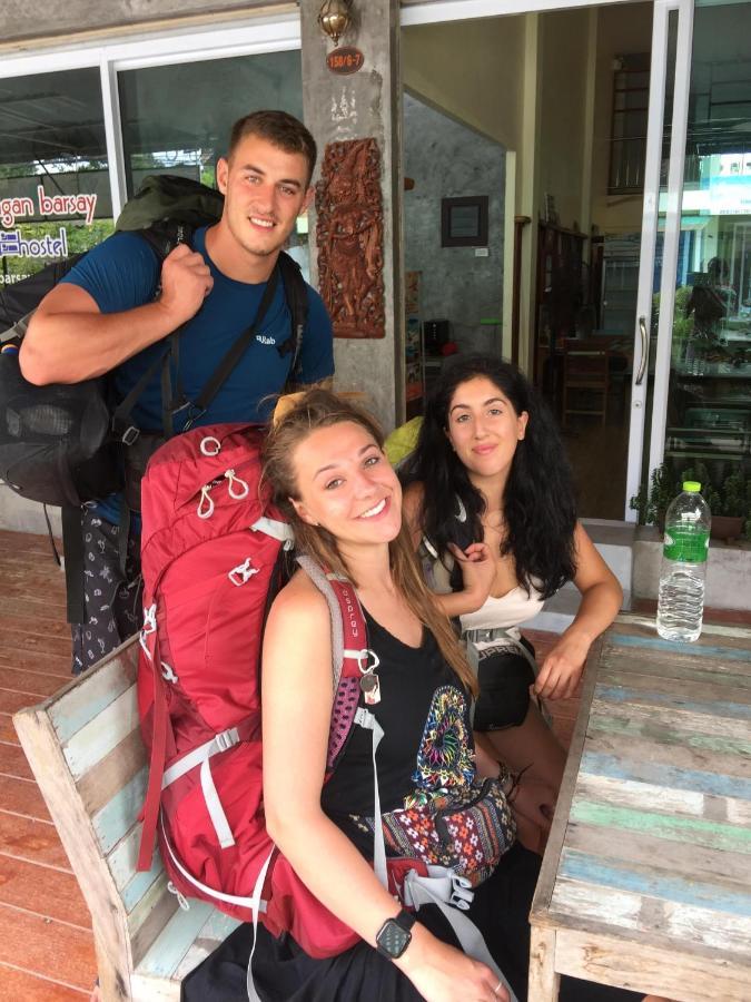 Phangan Barsay Hostel Тонгсала Екстериор снимка