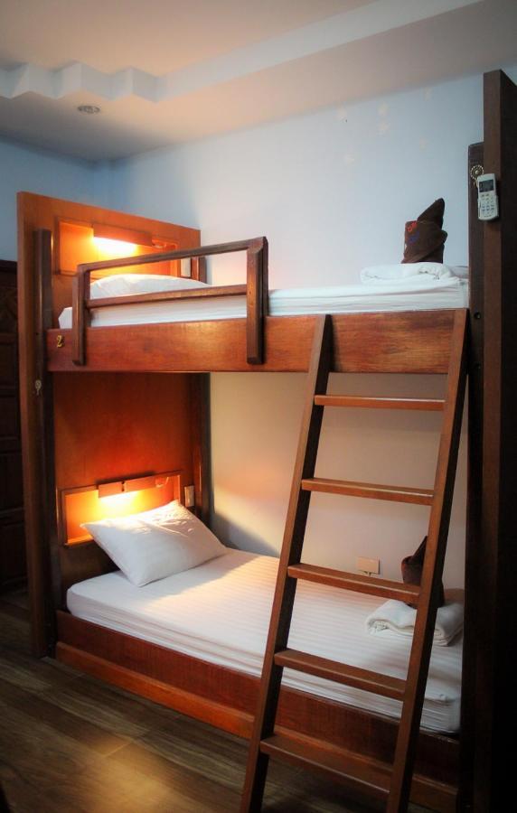 Phangan Barsay Hostel Тонгсала Екстериор снимка
