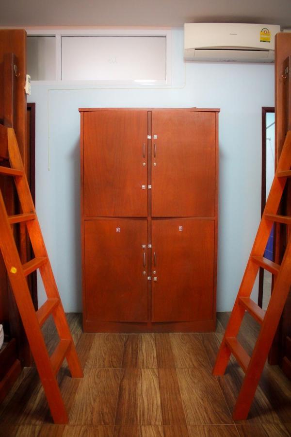 Phangan Barsay Hostel Тонгсала Екстериор снимка