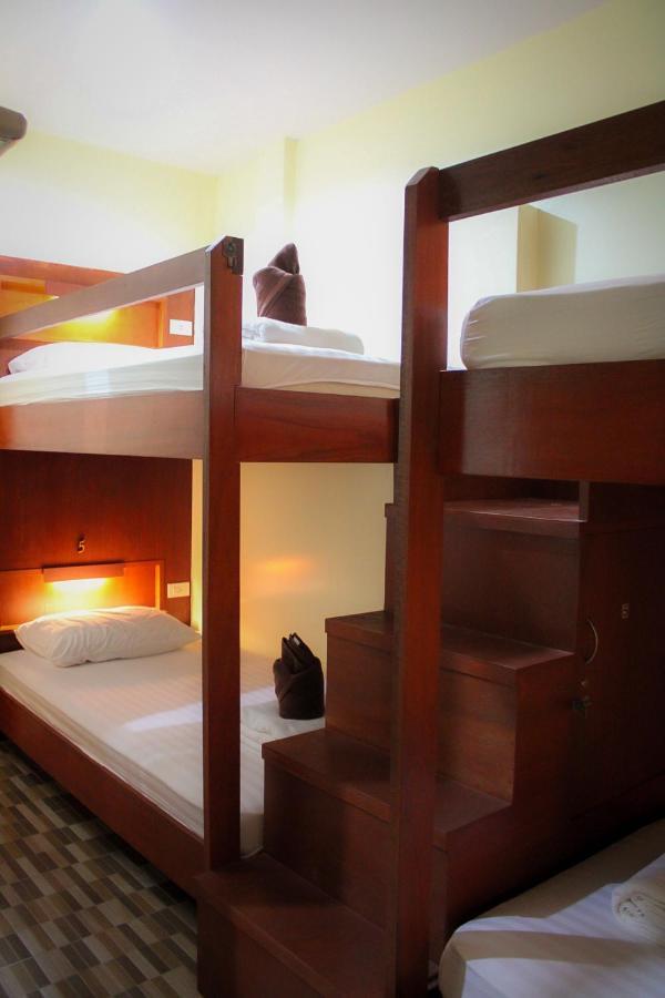 Phangan Barsay Hostel Тонгсала Екстериор снимка