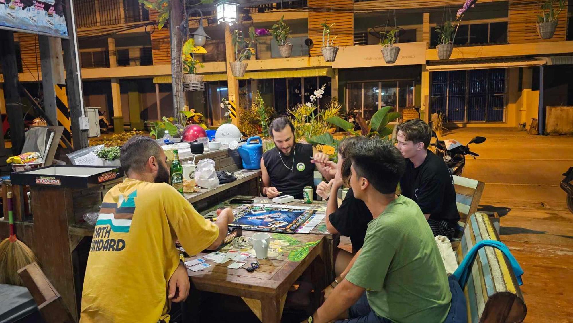 Phangan Barsay Hostel Тонгсала Екстериор снимка
